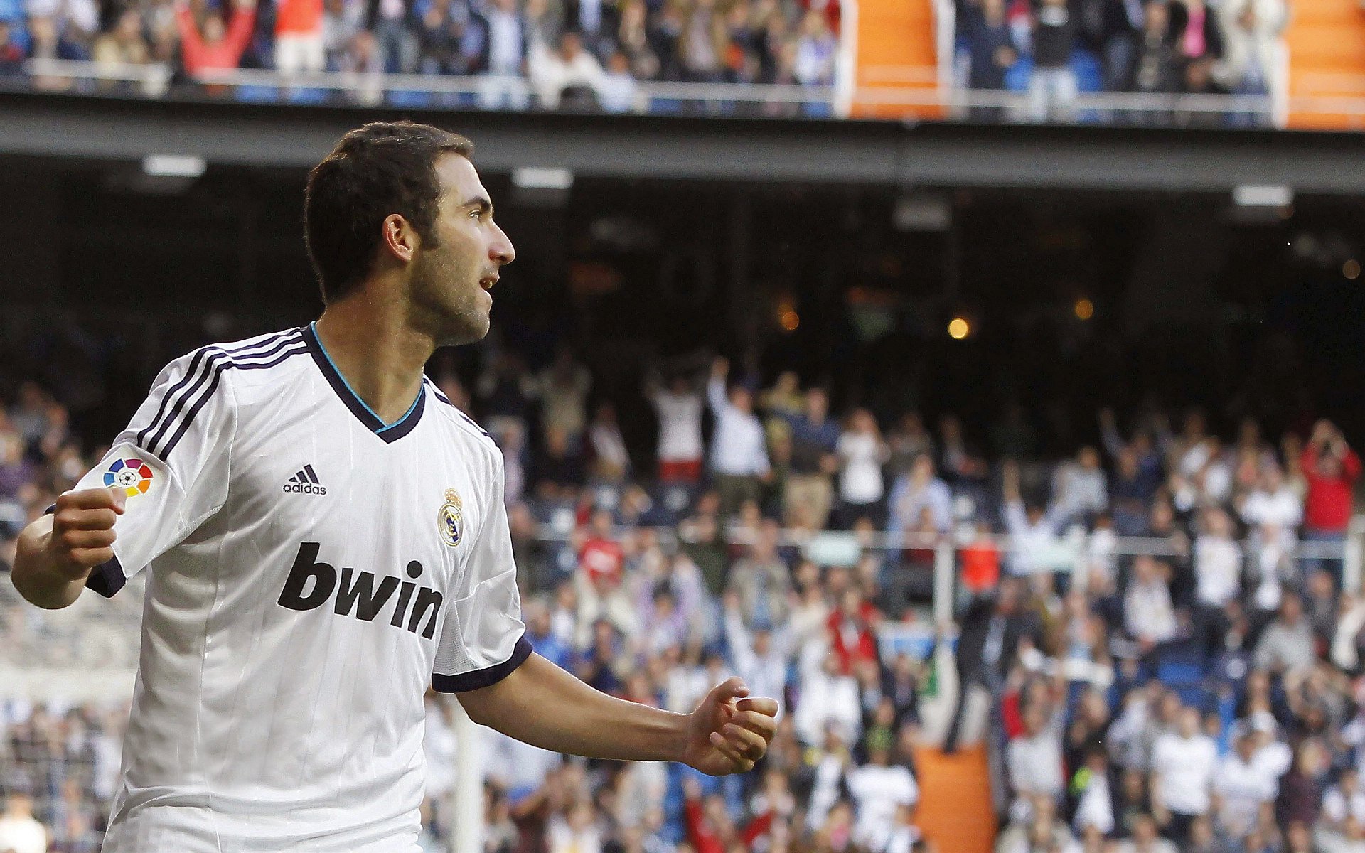 五大联赛场上冲突事件影响舆论方向，五大联赛相克